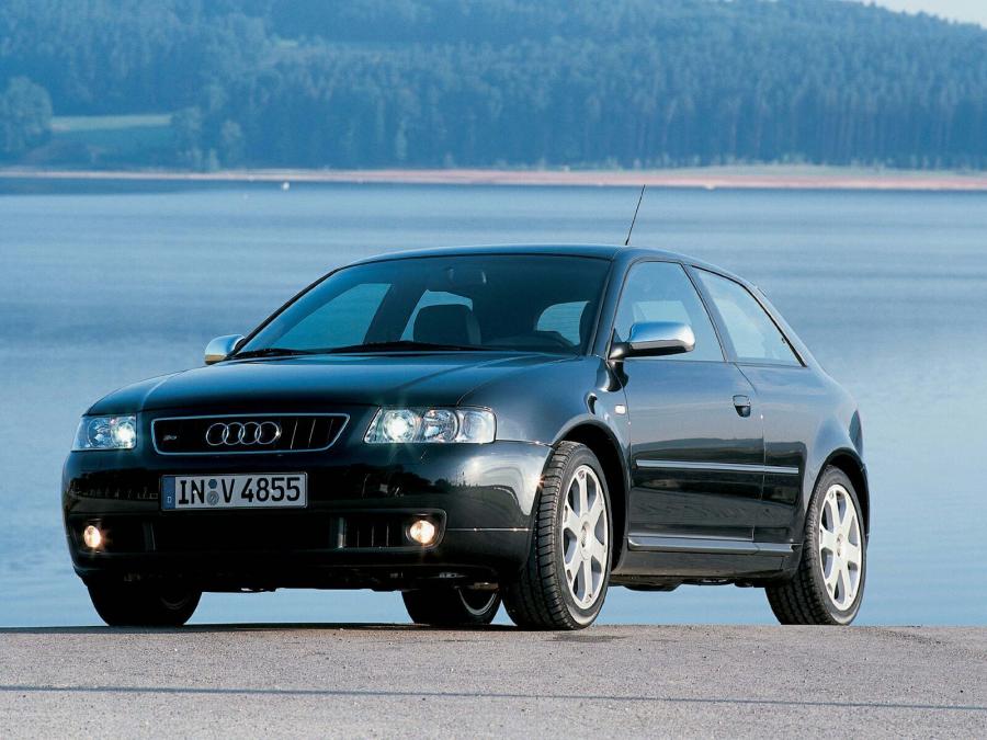  Audi S3 (8L) 2001 года  (фото 16 из 18)